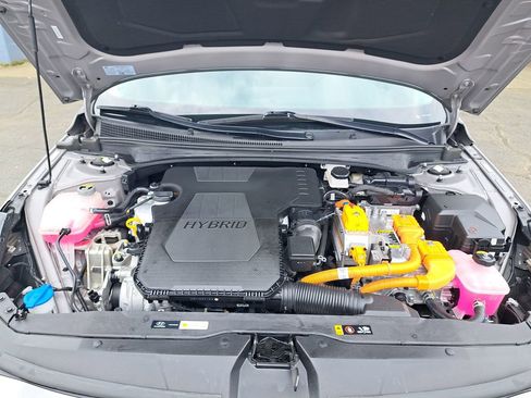 Used 2023 Hyundai Elantra Limited FWD image 27