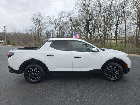 Used 2023 Hyundai Santa Cruz SEL image 16