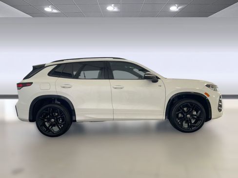 New 2026 Volkswagen Tiguan SE R-Line AWD/4WD image 8