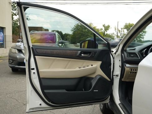 Used 2018 Subaru Outback 2.5i Limited w/ Popular Package #2 AWD/4WD image 19