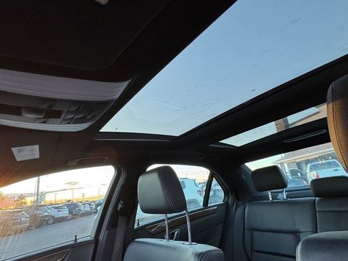 Used 2016 Mercedes-Benz E 350 4MATIC Sedan image 18