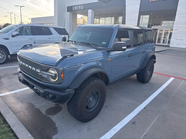 Used 2025 Ford Bronco Badlands AWD/4WD image 2