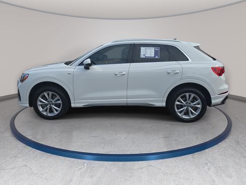Used 2021 Audi Q3 2.0T Premium w/ Convenience Package AWD/4WD image 8