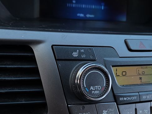 Used 2017 Honda Odyssey Touring Elite image 21