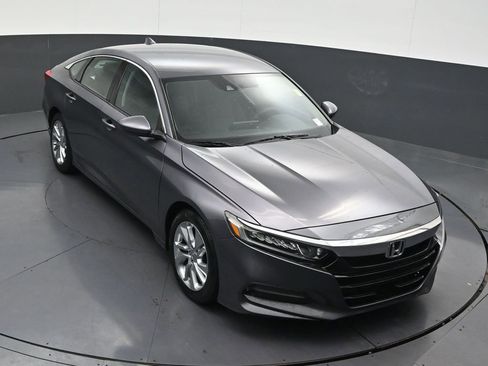 Used 2018 Honda Accord LX image 18