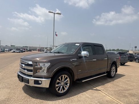 Used 2015 Ford F150 Lariat w/ Equipment Group 502A Luxury RWD image 8