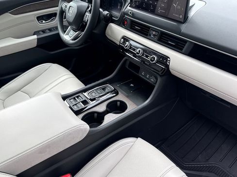 New 2026 Honda Pilot Elite image 13