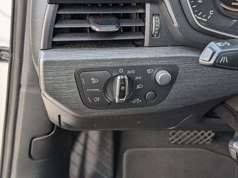 Used 2017 Audi A4 2.0T Prestige w/ Prestige Package image 26