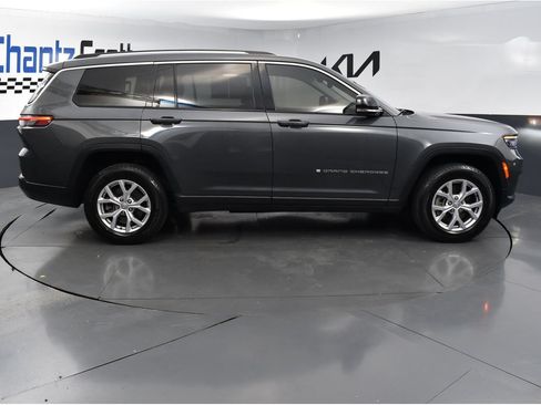 Used 2022 Jeep Grand Cherokee L Limited AWD/4WD image 6