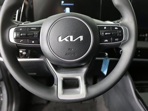 New 2025 Kia Sportage LX AWD/4WD image 13