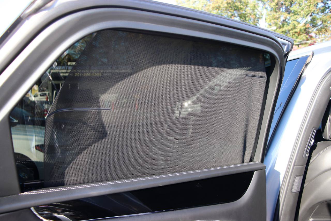 Used 2018 Bentley Bentayga AWD/4WD image 31