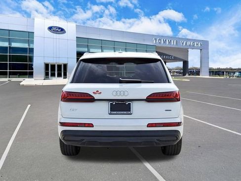 Used 2022 Audi Q7 3.0T Premium Plus w/ Premium Plus Package AWD/4WD image 3