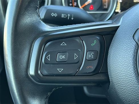 Certified 2022 Jeep Gladiator Sport image 21