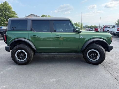 Used 2022 Ford Bronco Outer Banks w/ Sasquatch Package AWD/4WD image 4