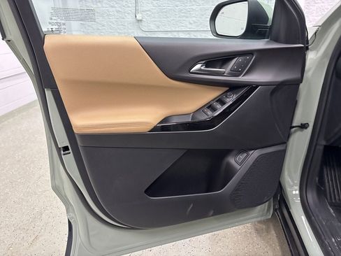 New 2026 Chevrolet Equinox ACTIV w/ Convenience Package III image 13