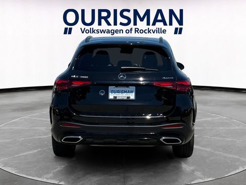 Used 2025 Mercedes-Benz GLC 300 4MATIC image 5