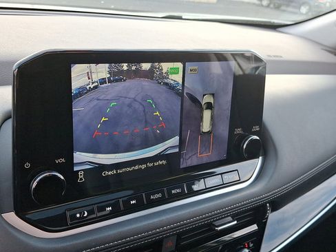 Certified 2023 Nissan Rogue SL w/ SL Premium Package image 19