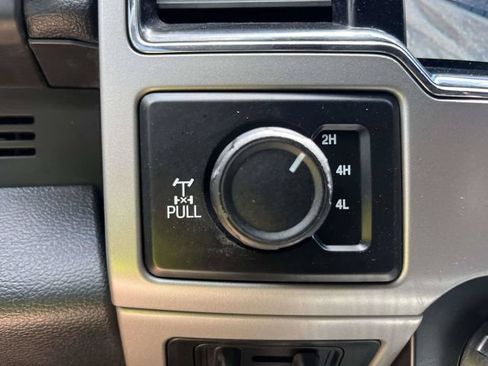Used 2022 Ford F250 Lariat w/ Lariat Value Package AWD/4WD image 31