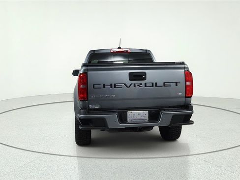 Used 2021 Chevrolet Colorado Z71 AWD/4WD image 3