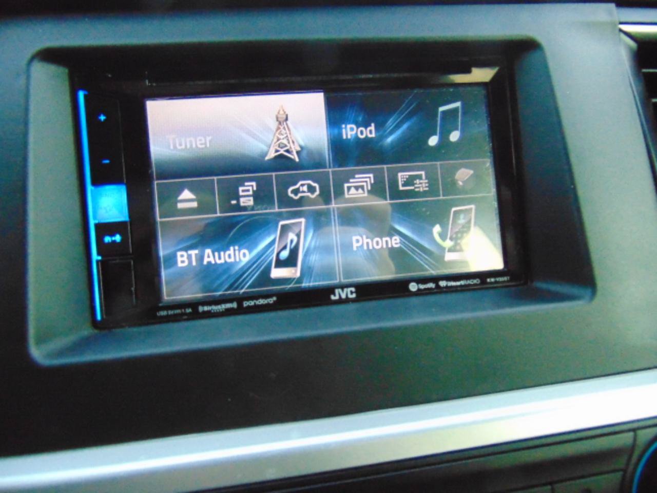 Used 2016 Toyota Highlander LE FWD image 25