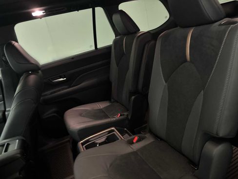 Used 2026 Toyota Grand Highlander AWD Hybrid image 25