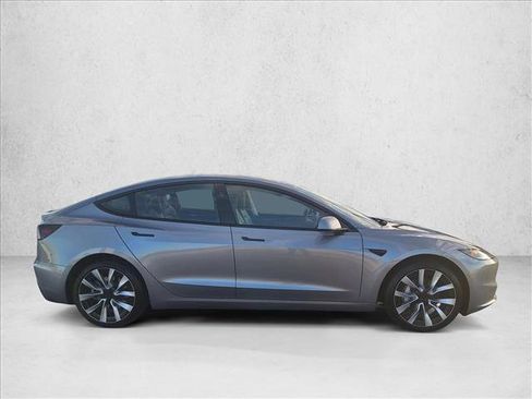 Used 2025 Tesla Model 3 Long Range image 4