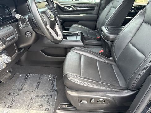 Used 2024 GMC Yukon Denali RWD image 27