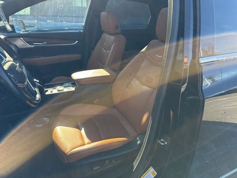 Certified 2023 Cadillac XT5 Premium Luxury image 8