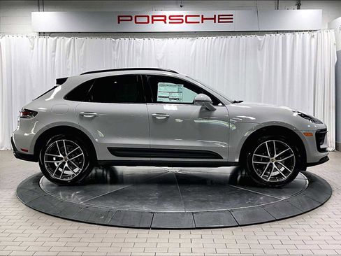 New 2026 Porsche Macan image 8