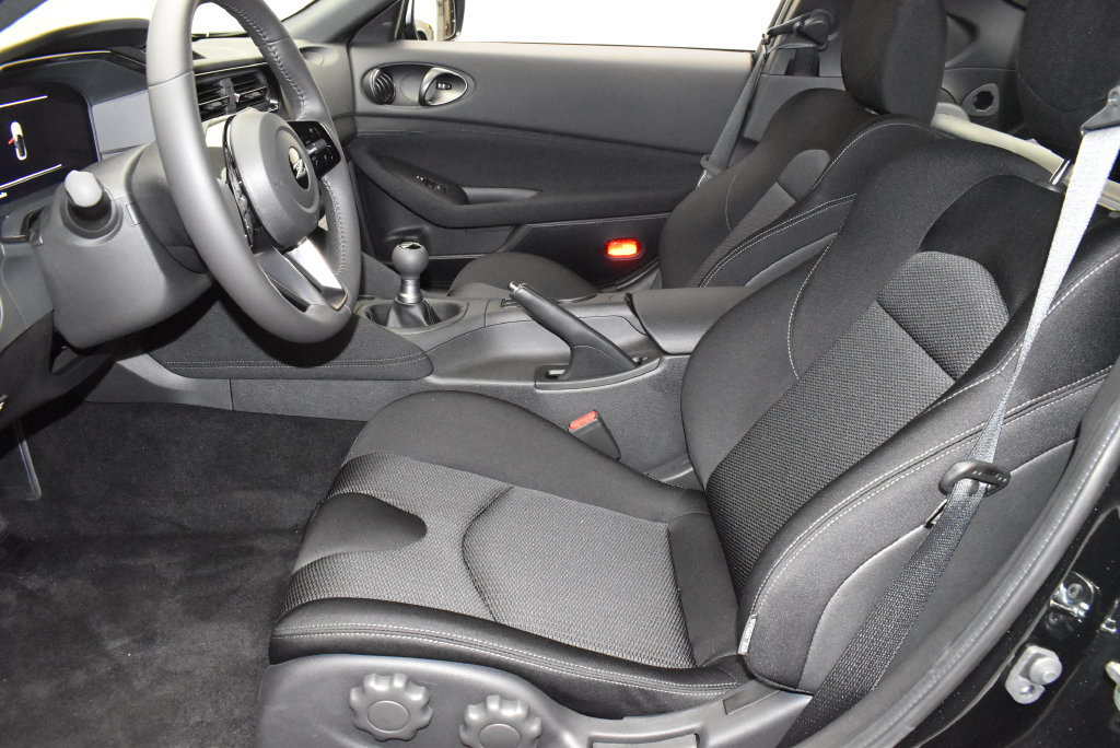 New 2026 Nissan Z Sport w/ Floor Mat Package RWD image 12