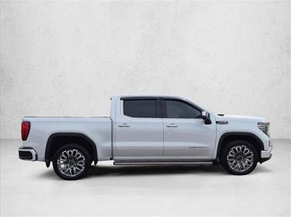 Used 2023 GMC Sierra 1500 Denali w/ Denali Reserve Package AWD/4WD video 4