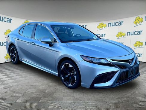 Used 2023 Toyota Camry SE FWD image 1