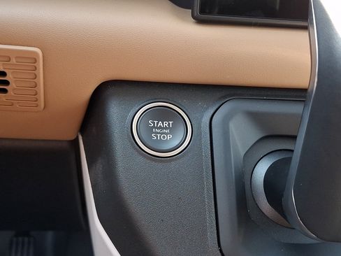Used 2025 Land Rover Defender 110 S AWD/4WD image 24