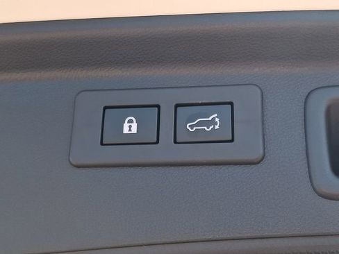 Used 2024 Subaru Forester Touring w/ POP Package 3 AWD/4WD image 33