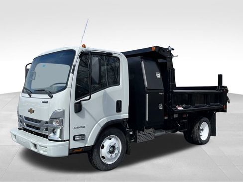 New 2024 Chevrolet Low Cab Forward RWD image 7