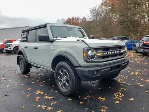 Used 2021 Ford Bronco Big Bend image 3