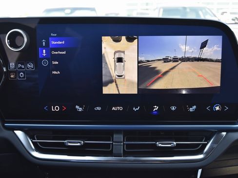 New 2025 Chevrolet Equinox EV LT image 19