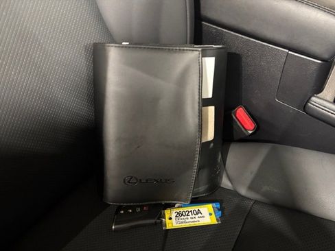 Used 2023 Lexus GX 460 Premium image 35