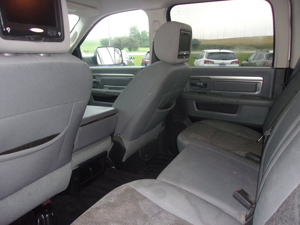 Used 2015 RAM 3500 Big Horn AWD/4WD image 16