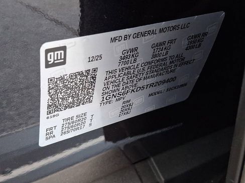 New 2026 Chevrolet Suburban Premier image 17