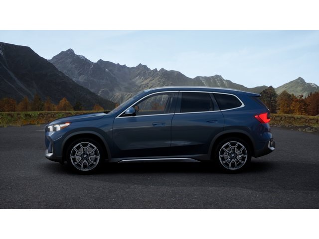 Used 2026 BMW X1 xDrive28i w/ Technology Package AWD/4WD image 4