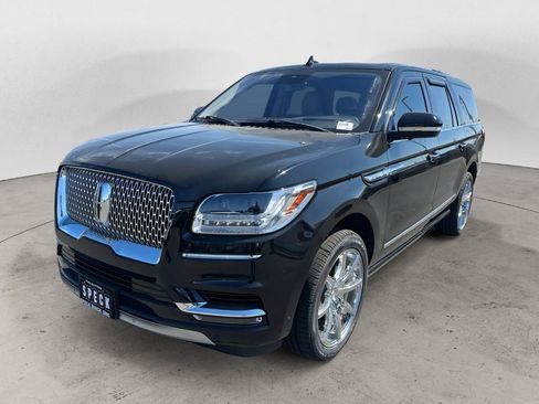 Used 2018 Lincoln Navigator L Reserve w/ Technology Package AWD/4WD image 1