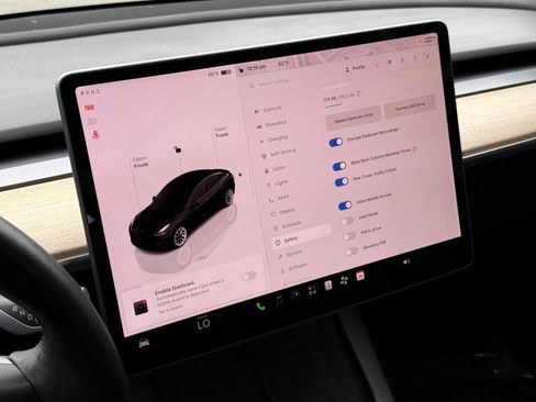 Used 2022 Tesla Model 3 Long Range AWD/4WD image 43