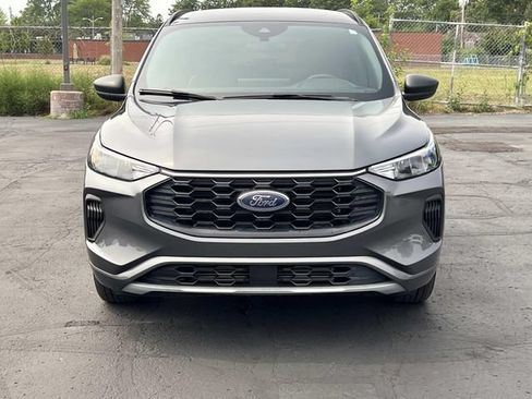 Certified 2023 Ford Escape ST-Line w/ Tech Pack #1 AWD/4WD image 8