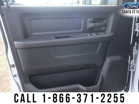 Used 2024 RAM 3500 Tradesman w/ Towing Technology Group AWD/4WD image 13