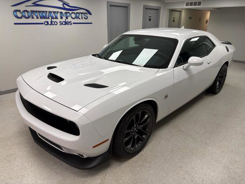 Used 2021 Dodge Challenger R/T Scat Pack RWD image 2