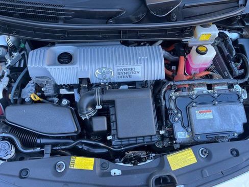 Used 2011 Toyota Prius Two image 26