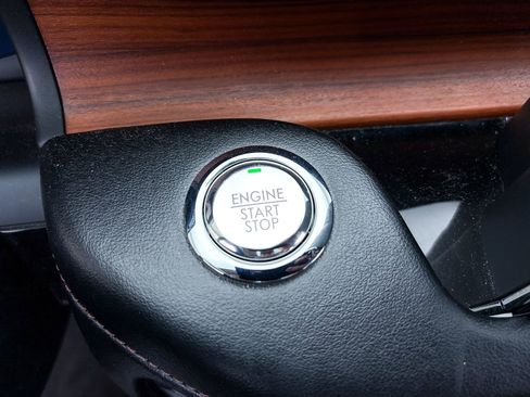 Used 2020 Lincoln Aviator Reserve w/ Equipment Group 201A image 22