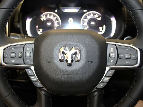 New 2026 RAM 1500 Laramie AWD/4WD image 11