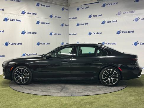 Used 2024 BMW i7 xDrive60 AWD/4WD image 7